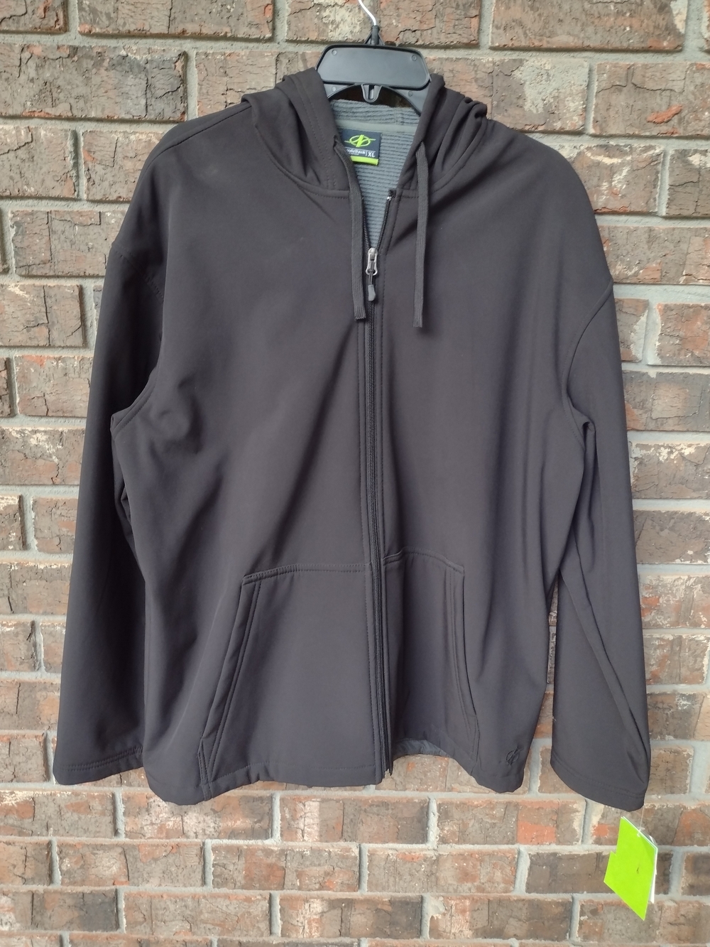 NordicTrack Performance Outerwear Jacket Men's XL Black Full-Zip Hooded NWT